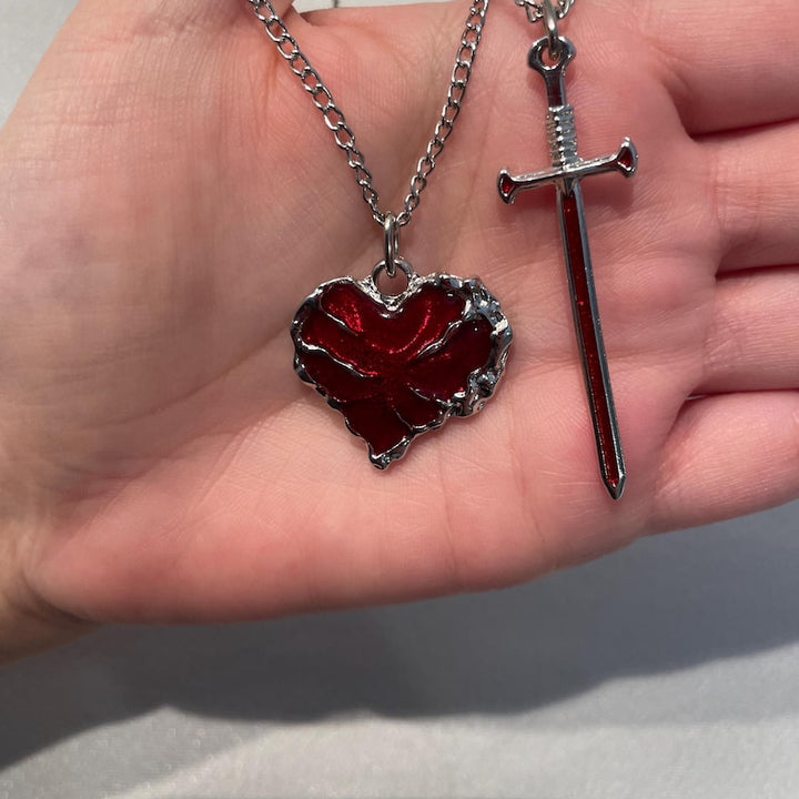 Colar gótico de coração e espada, colar de casal combinando, joias para amantes, romântico, presentes para ele, presentes para ela, dia dos namorados, pingente