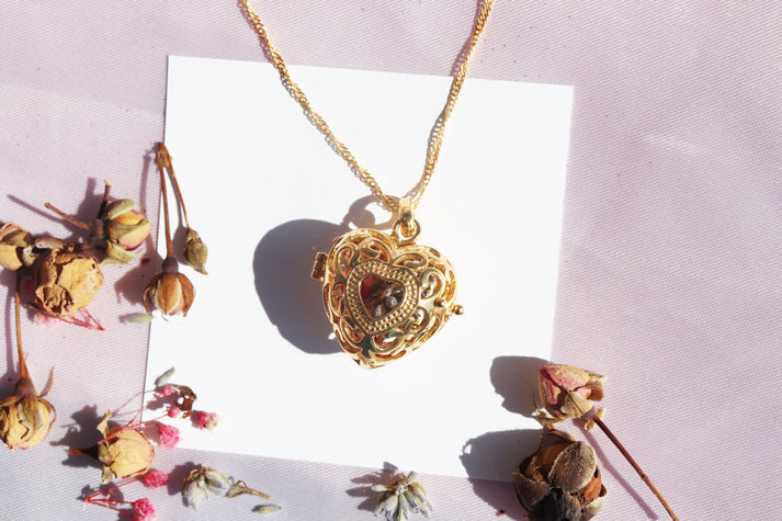 Colar Gaiola de Flores